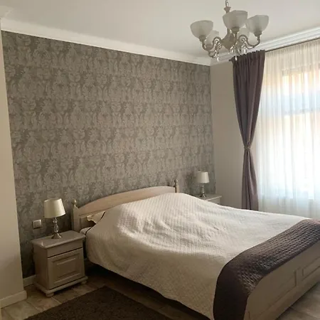 Apartament Starowka Osiek Гданьск